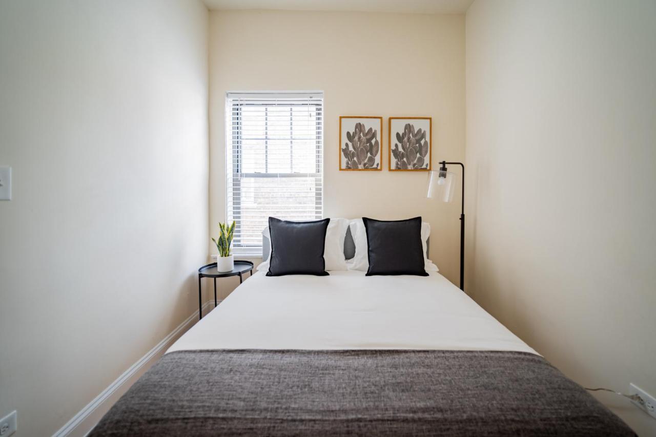 3-Bedroom Gem Apt With In-Unit Laundry - Lawndale 1 & 2 Rep Chicago Exterior foto